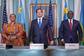 Le secrétaire d'Etat américain, Marco Rubio, entouré de la cheffe de la diplomatie congolaise, Thérèse Kayikwamba Wagner, et de son homologue rwandais, Olivier Nduhungirehe, le 25 avril à Washington.